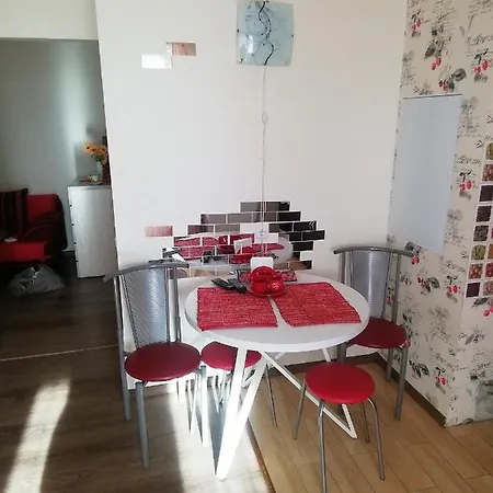 Большая квартира с панорамным видом из окна *