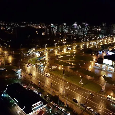 Большая Квартира С Панорамным Видом Из Окна Appartamento Minsk